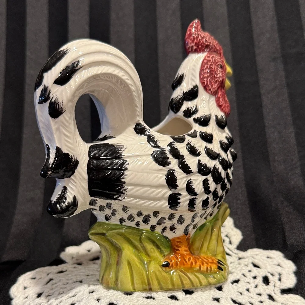 Realistic Looking Vintage Ceramic Rooster Creamer or Planter - Picture 13 of 16